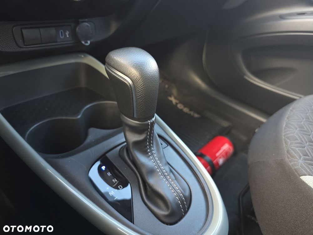 Toyota Aygo X 1.0 VVT-i Style CVT - 27