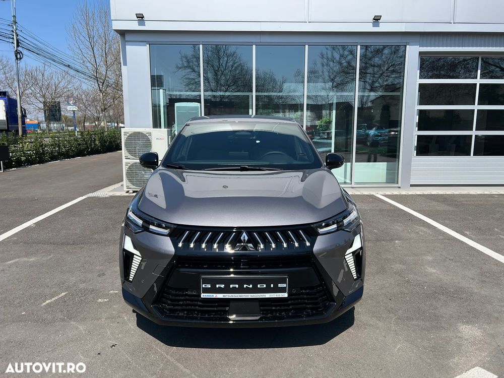 Mitsubishi Grandis - 9