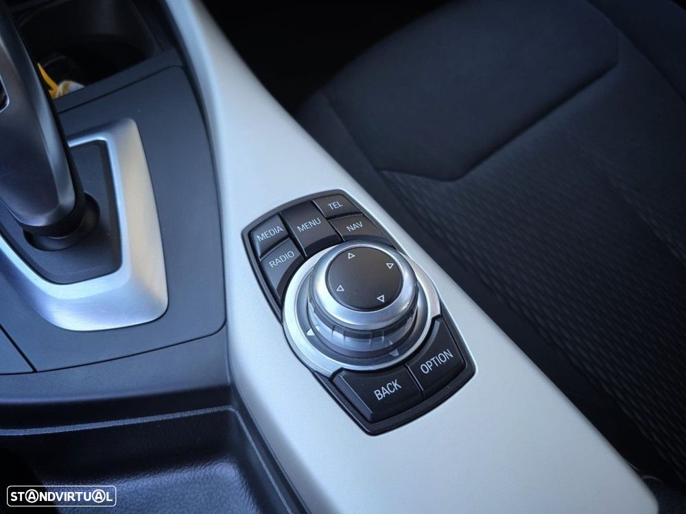 BMW 116 d Advantage Auto - 26