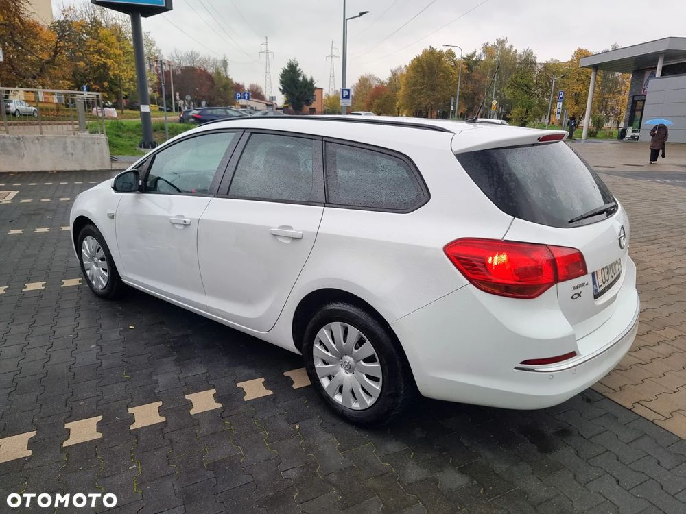 Opel Astra - 8