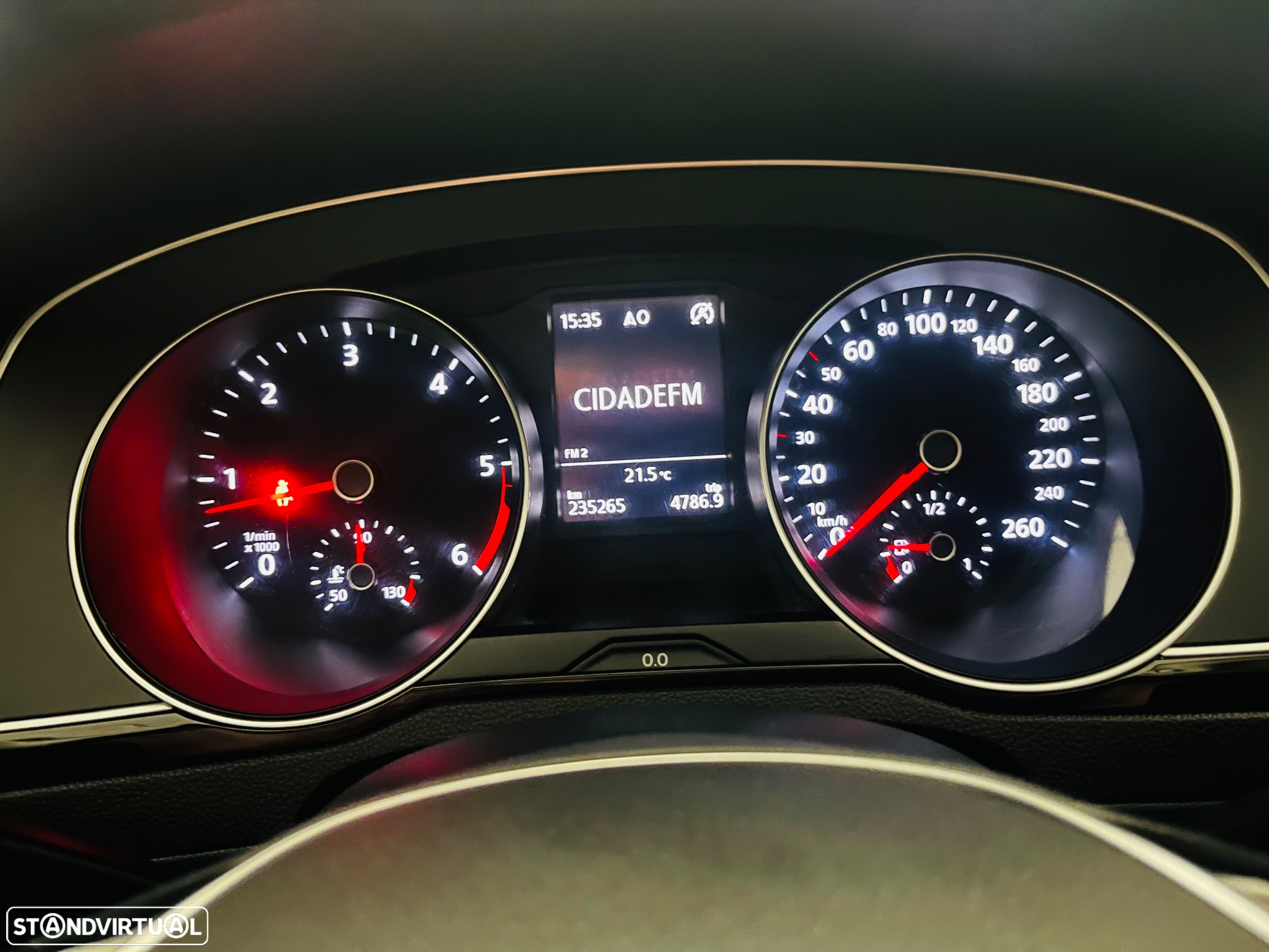 VW Passat Variant 2.0 TDi Confortline - 24