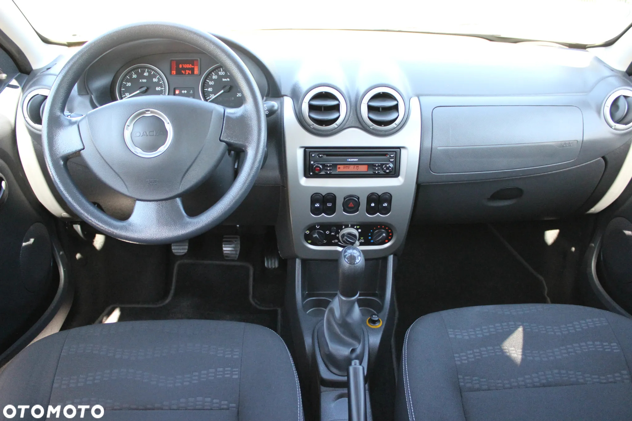 Dacia Sandero Stepway 1.6 - 25