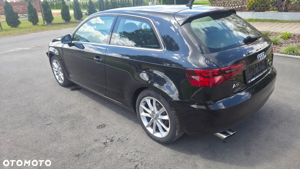 Audi A3 3-drzwiowe 1.4 TFSI S tronic Attraction - 3