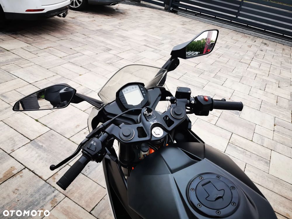 KTM RC 125 - 29