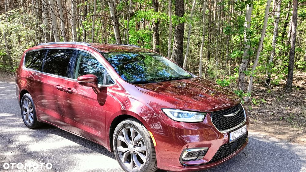 Chrysler Pacifica - 1