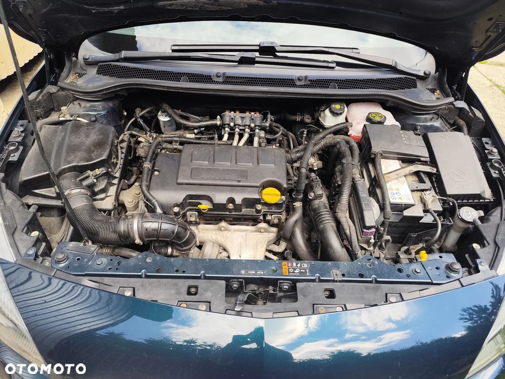 Opel Astra 1.4 T Executive EU6 - 21