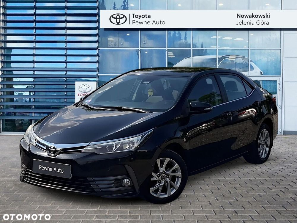 Toyota Corolla - 1
