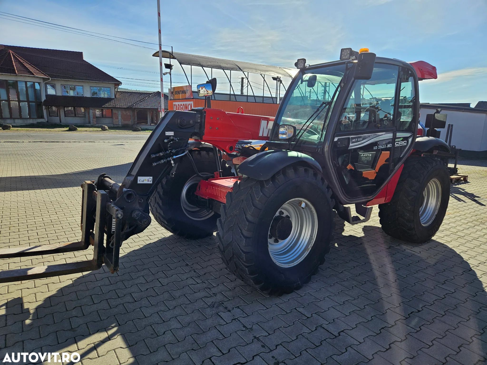 Manitou MLT629 - 1