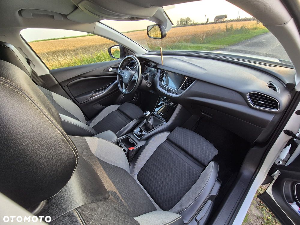 Opel Grandland X 1.5 CDTI Enjoy S&S - 4