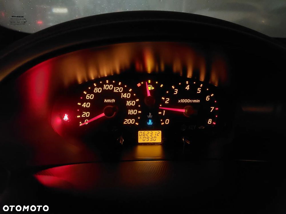 Nissan Micra - 11