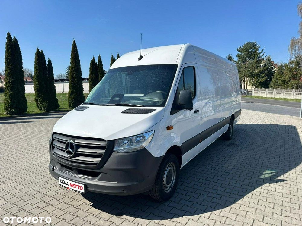 Mercedes-Benz Sprinter - 1