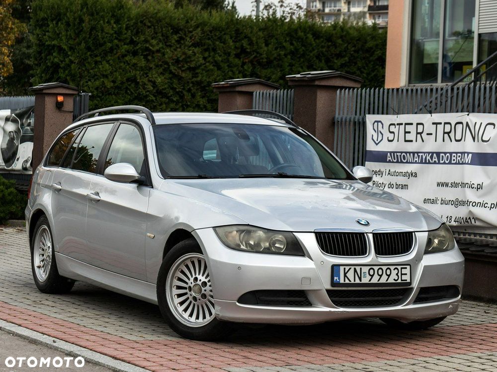 BMW Seria 3 320d DPF Touring - 2