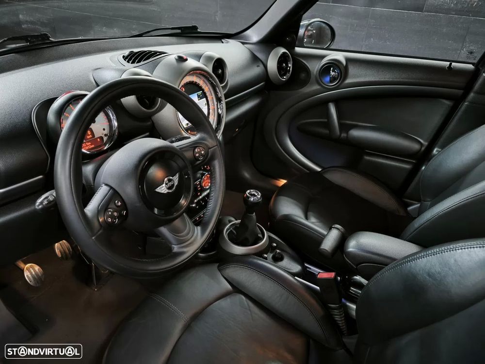 MINI Countryman Cooper SD - 24