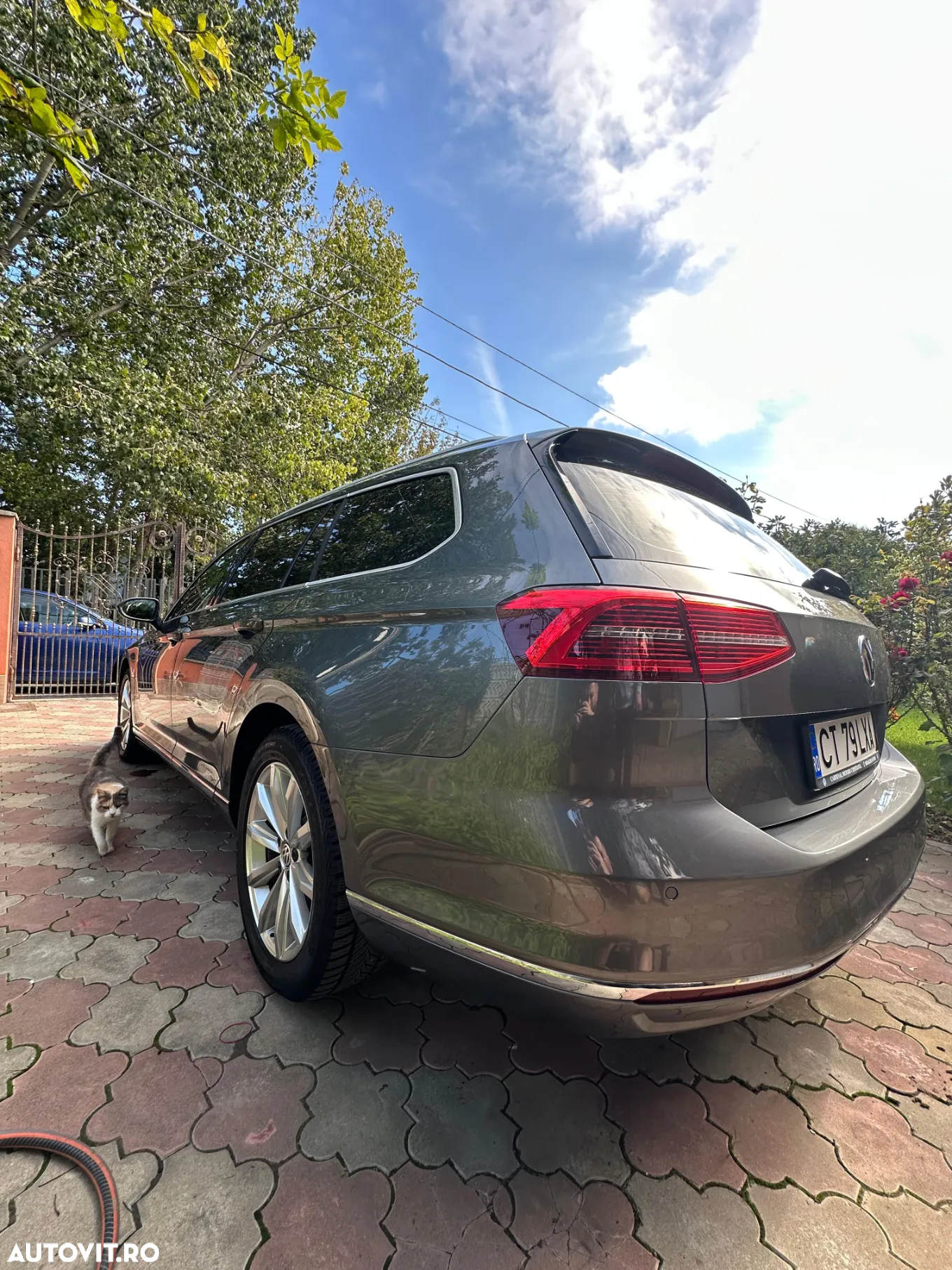 Volkswagen Passat 2.0 TDI DSG Highline - 20