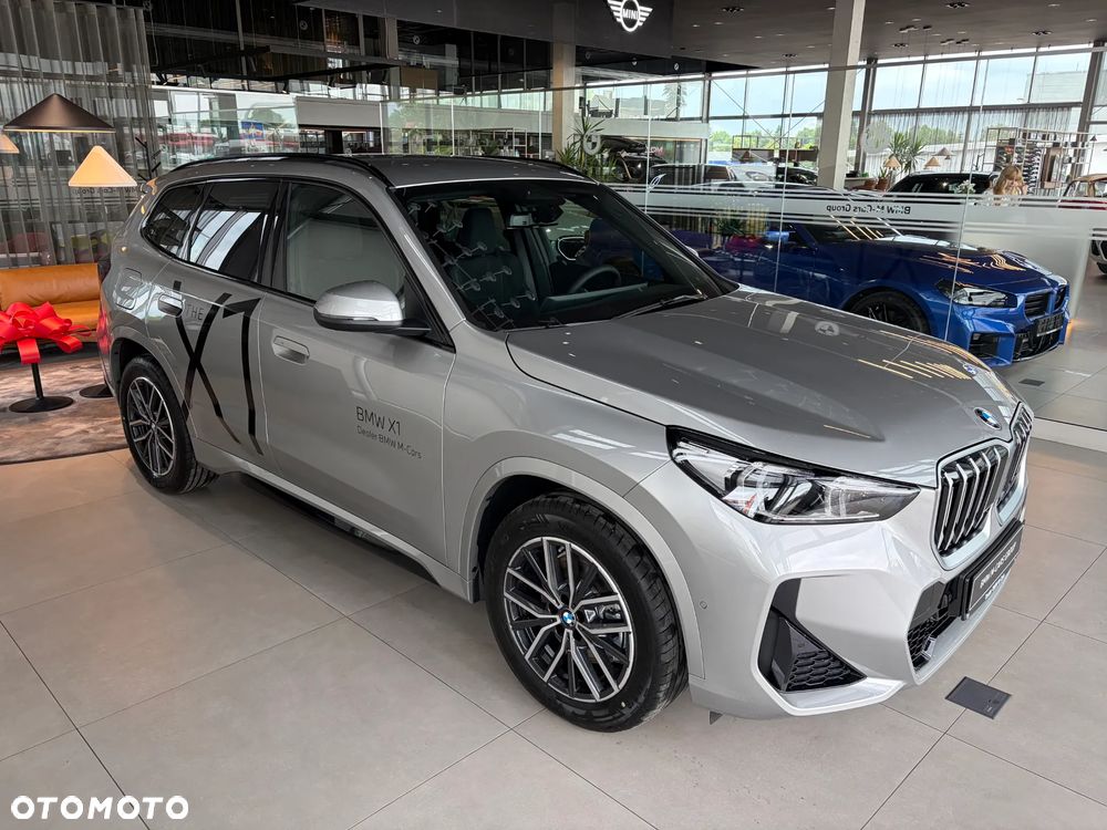 BMW X1 sDrive20i mHEV - 9