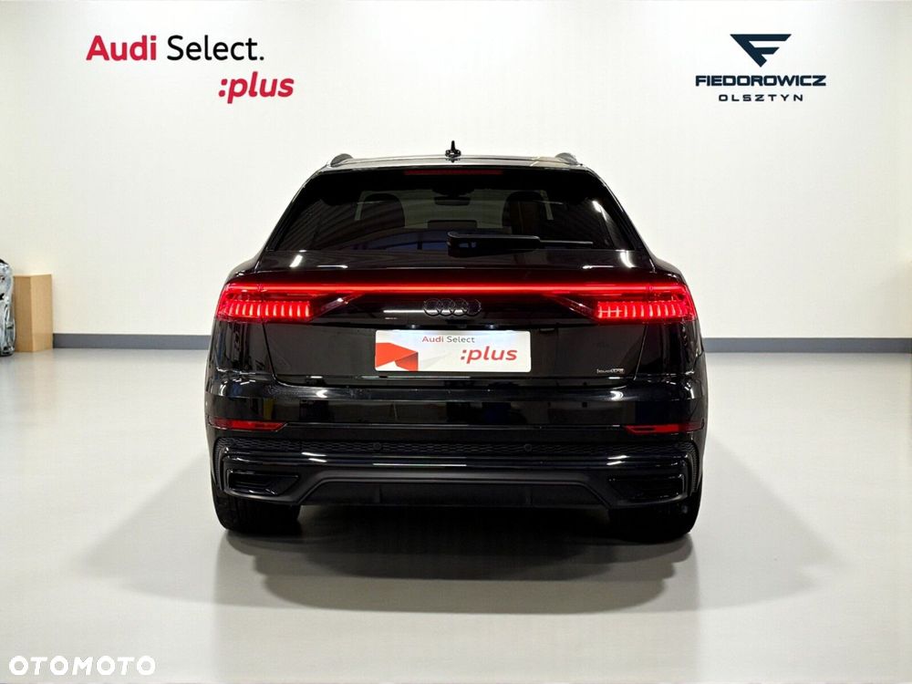 Audi Q8 - 6