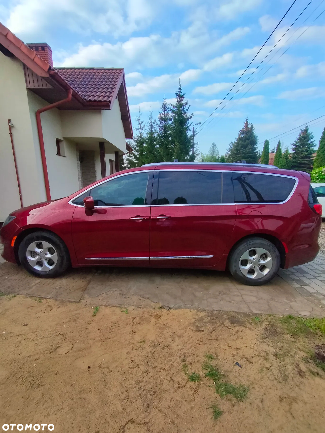 Chrysler Pacifica - 4