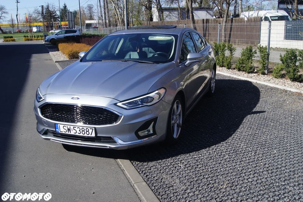 Ford Fusion - 24