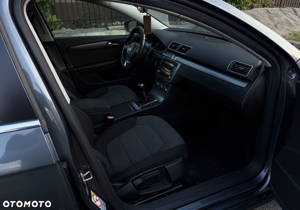 Volkswagen Passat 2.0 TDI Highline - 7