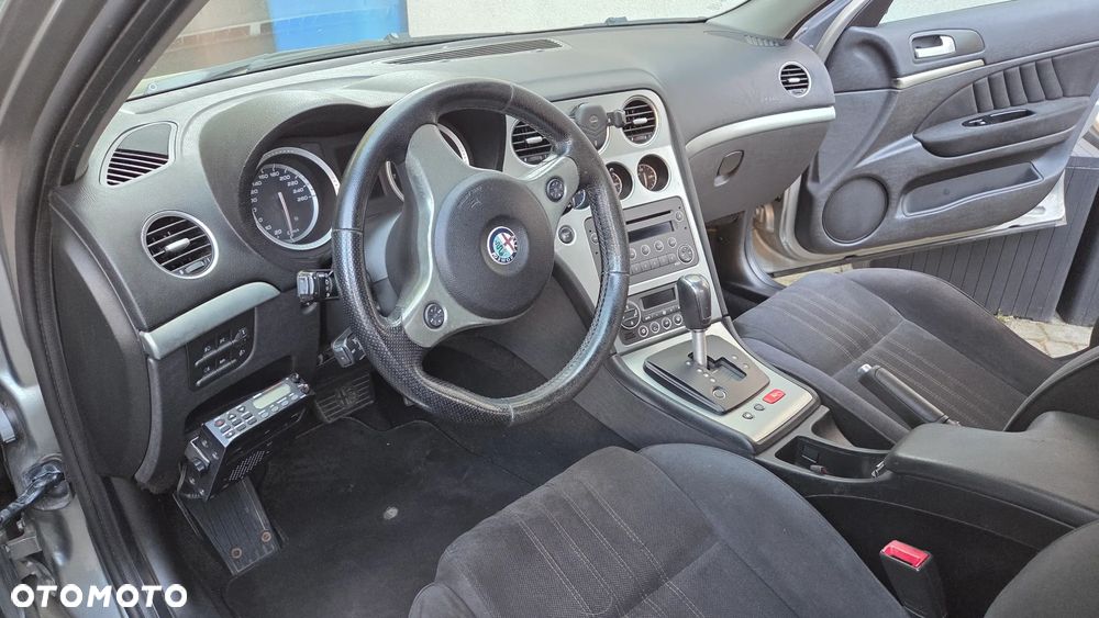 Alfa Romeo 159 1.9 JTDM 16V DPF Q-Tronic Elegante - 9