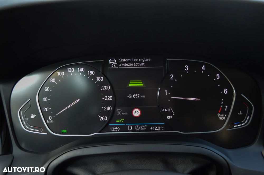 BMW Seria 3 320i Aut. Luxury Line - 6