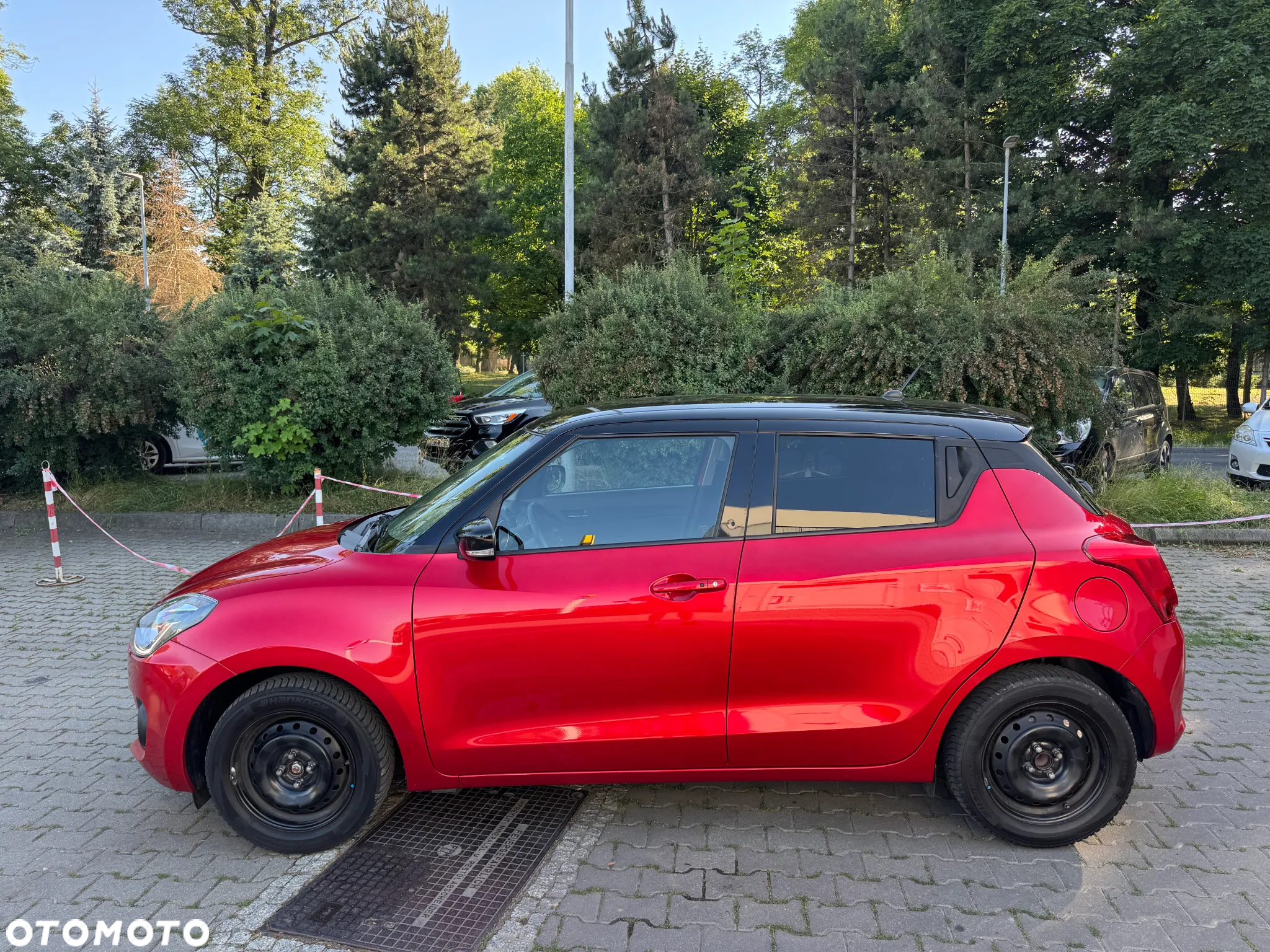 Suzuki Swift 1.2 Dualjet SHVS Premium Plus - 2