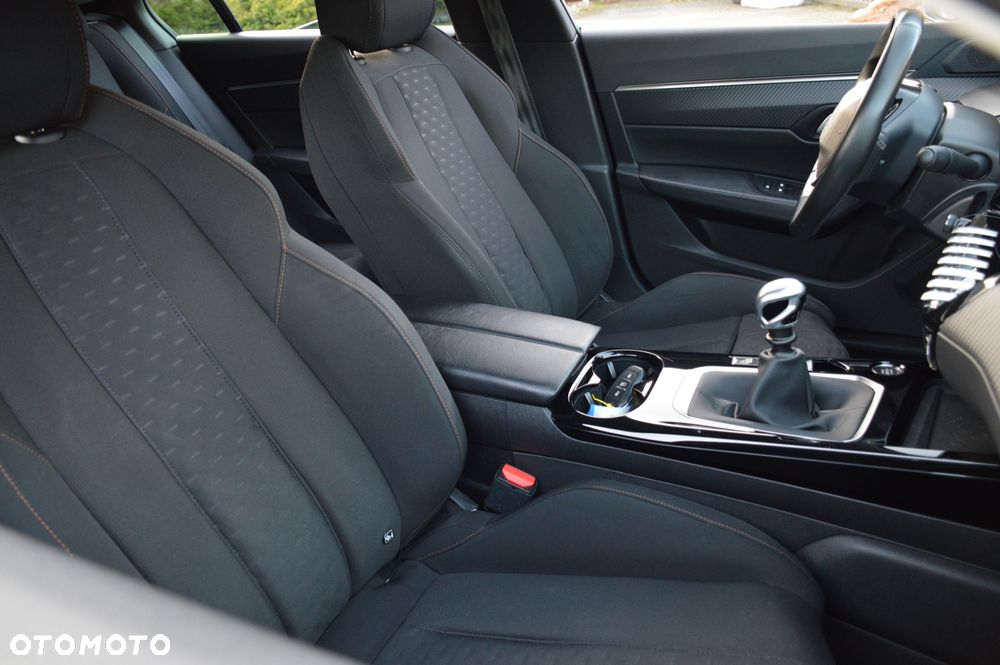 Peugeot 508 BlueHDi 130 Active - 32