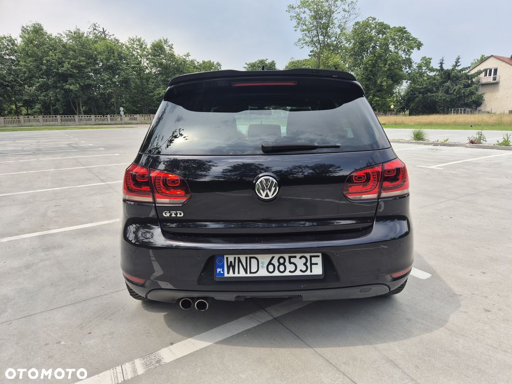Volkswagen Golf 2.0 TDI GTD - 10