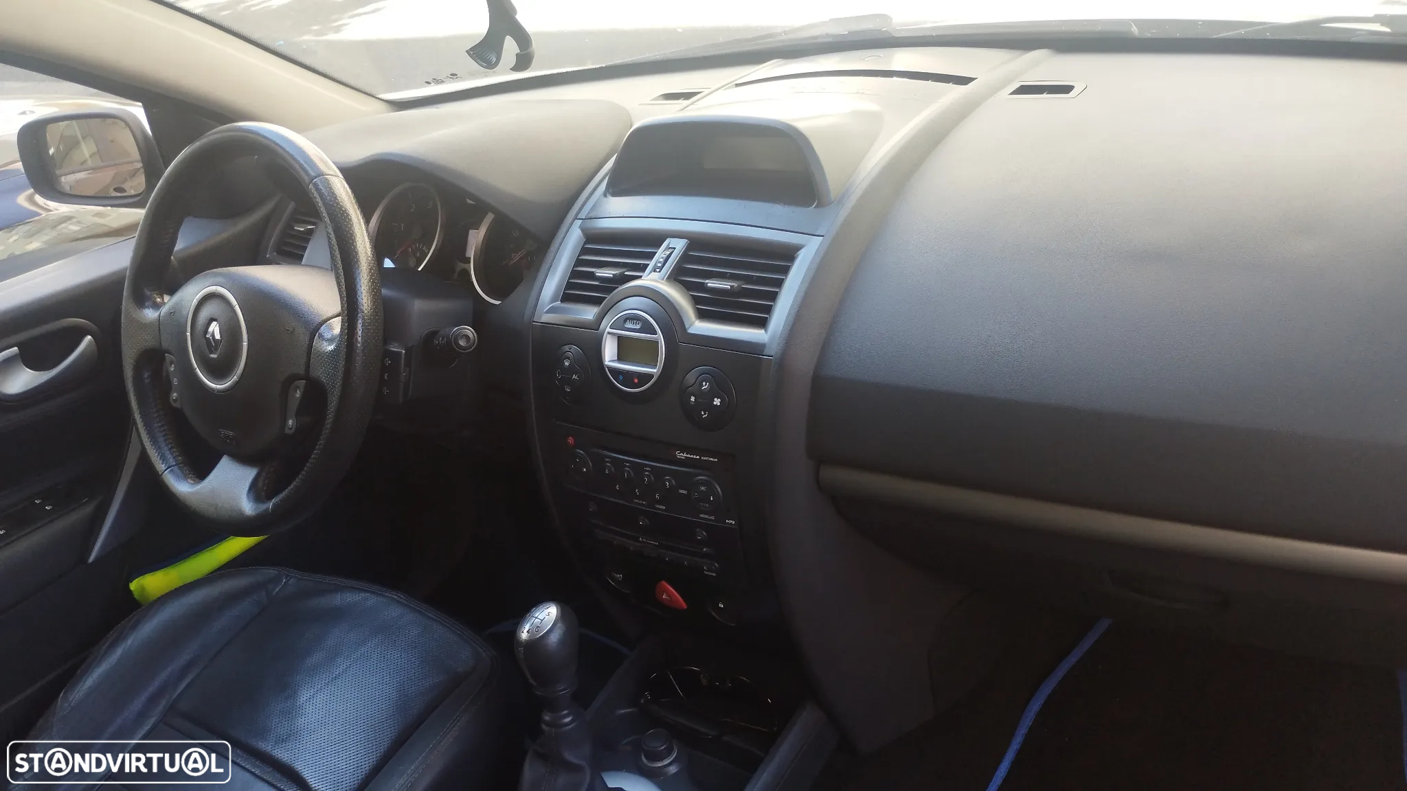 Renault Mégane 1.5 dCi Dynamique S - 5
