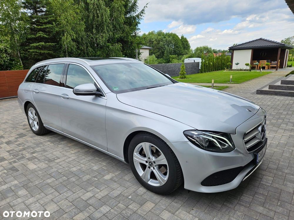 Mercedes-Benz Klasa E 220 d 9G-TRONIC - 4