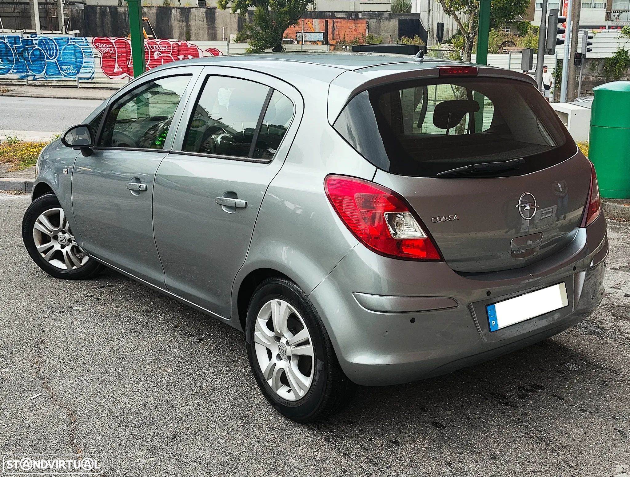 Opel Corsa 1.2 Enjoy - 1