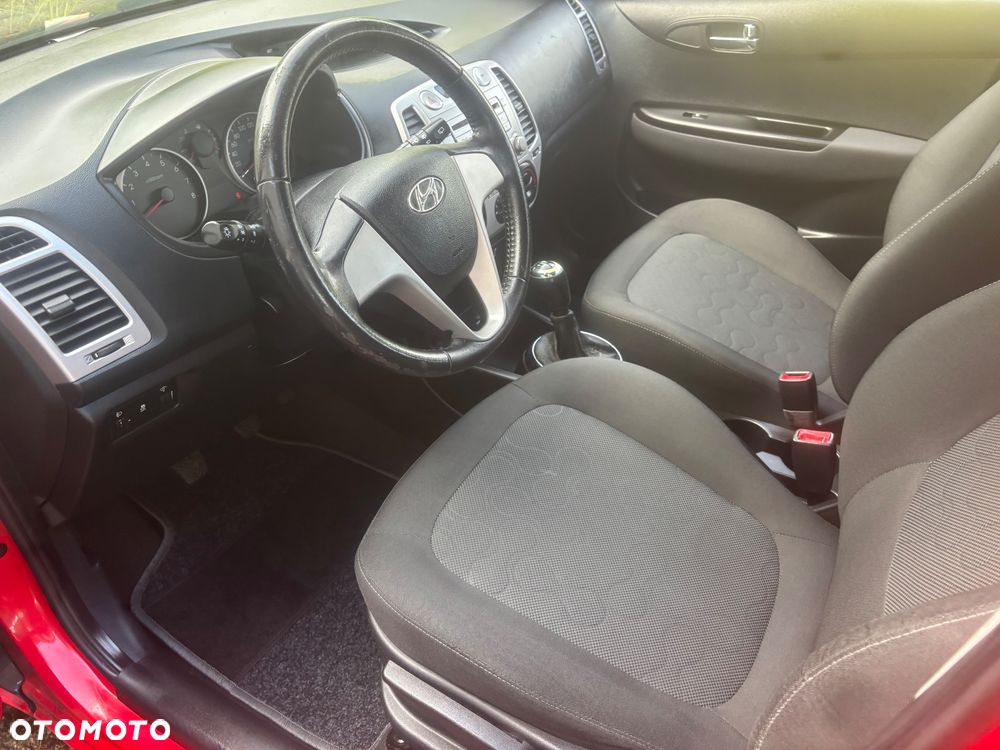 Hyundai i20 1.4 Comfort - 14