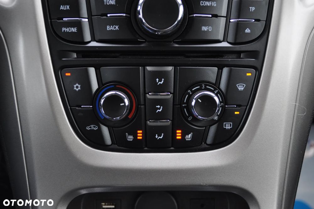 Opel Astra 1.4 Turbo Active - 28