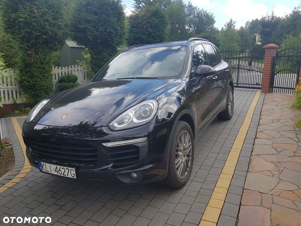 Porsche Cayenne Standard - 1