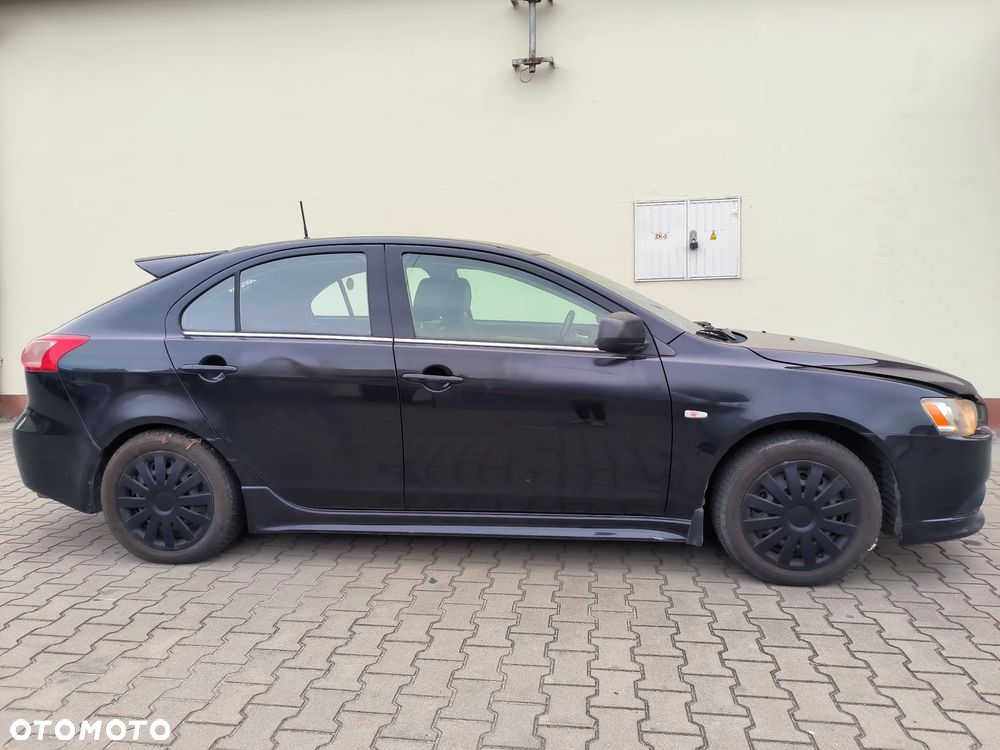 Mitsubishi Lancer 1.8 Invite - 1
