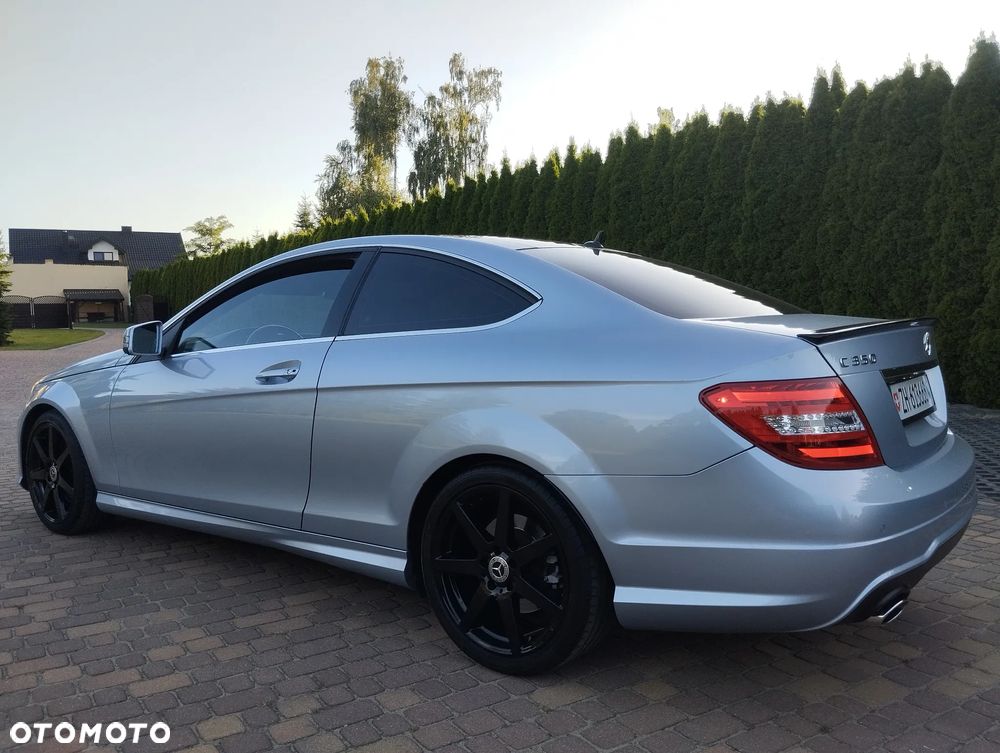 Mercedes-Benz Klasa C 350 CGI BlueEff - 11