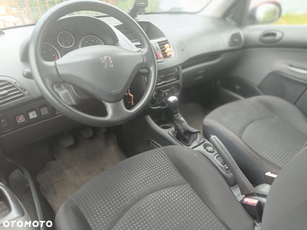 Peugeot 206 - 11