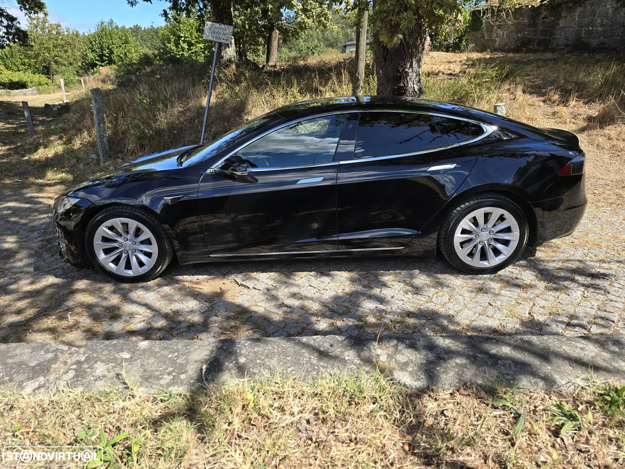 Tesla Model S 75D - 16