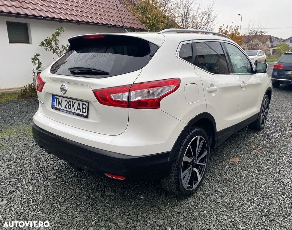 Nissan Qashqai 1.6 DCI Xtronic TEKNA - 5