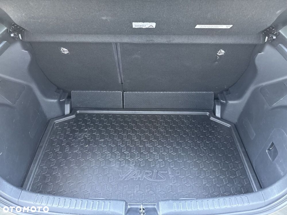 Toyota Yaris Hybrid 1.5 Comfort - 11