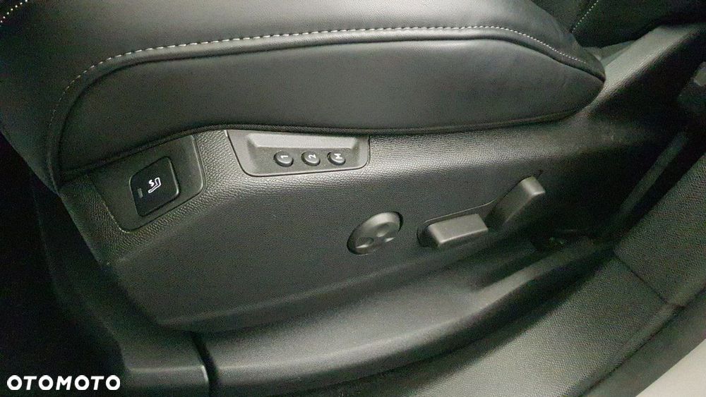 DS Automobiles DS 7 Crossback - 31