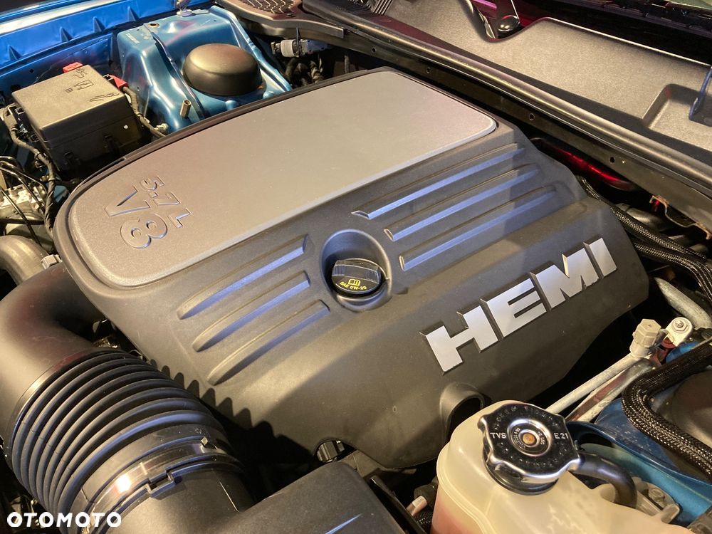 Dodge Challenger 5.7 R/T - 18