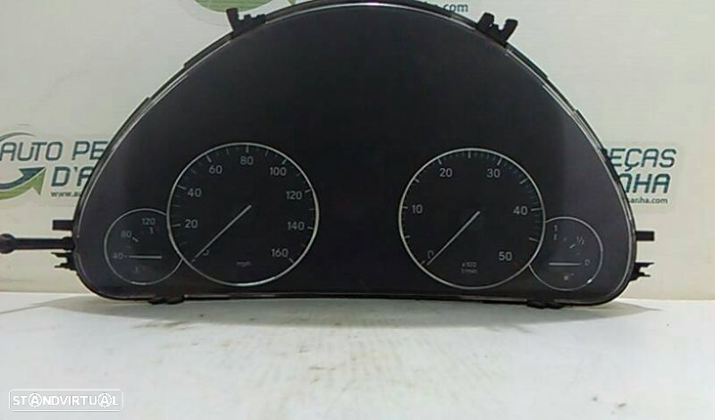 Quadrante Mercedes-Benz C-Class T-Model (S203) - 4