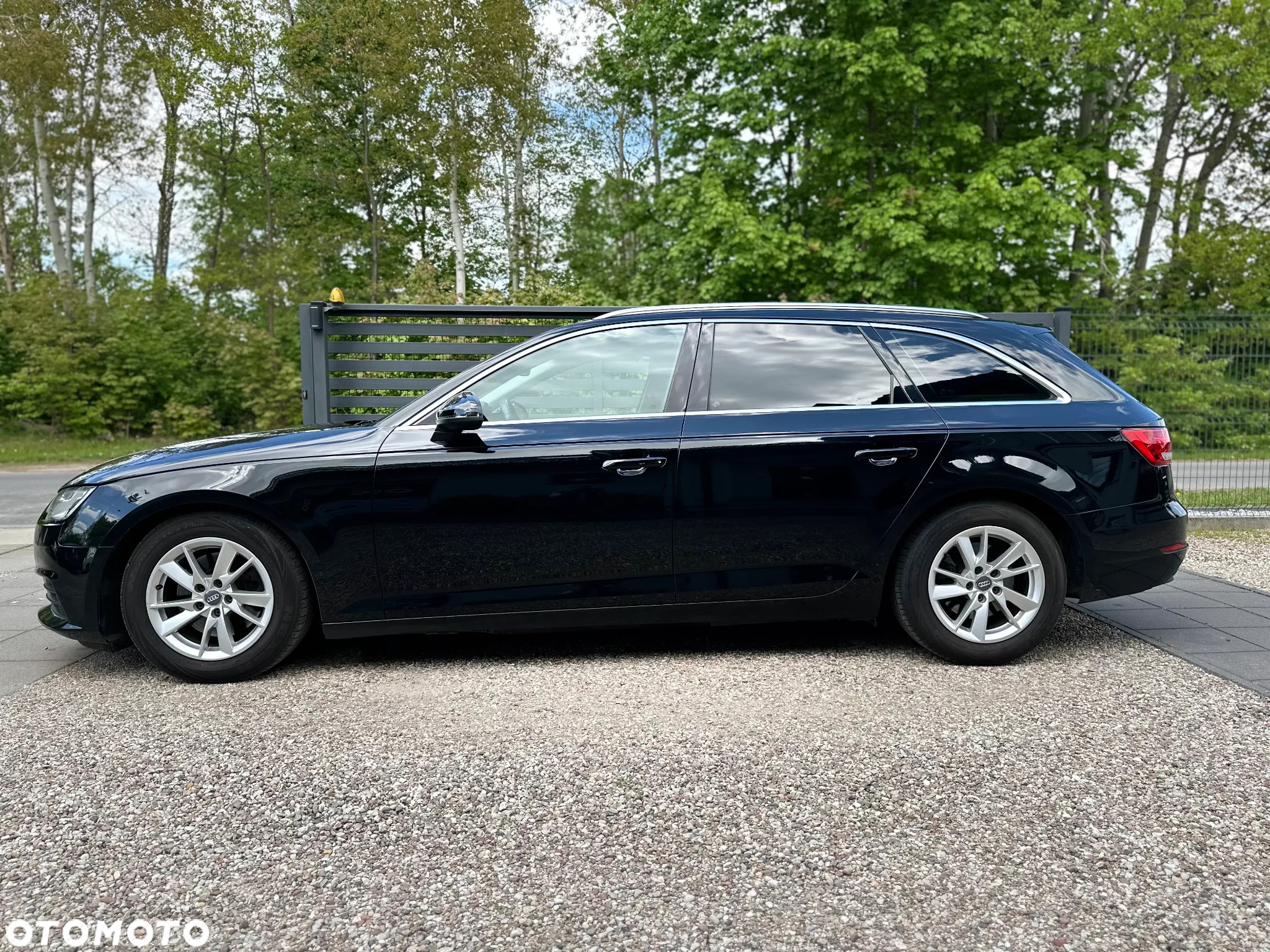 Audi A4 Avant 2.0 TDI - 10