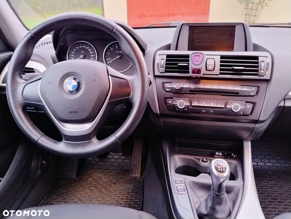 BMW Seria 1 - 10