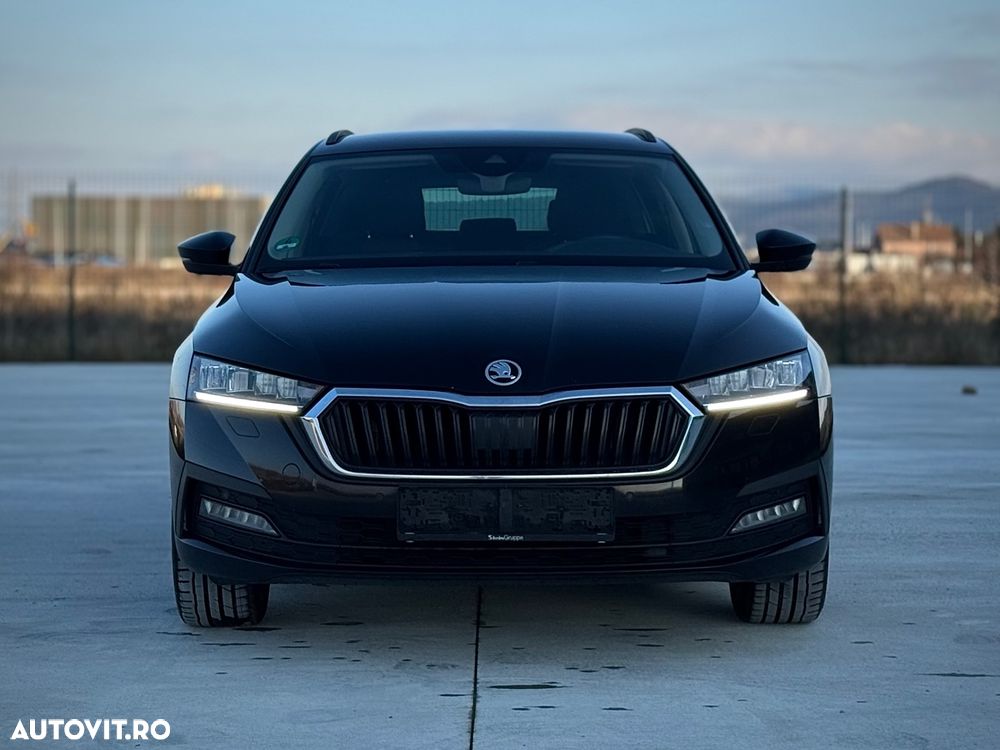 Skoda Octavia Combi 2.0 TDI DSG Exclusive Plus - 3