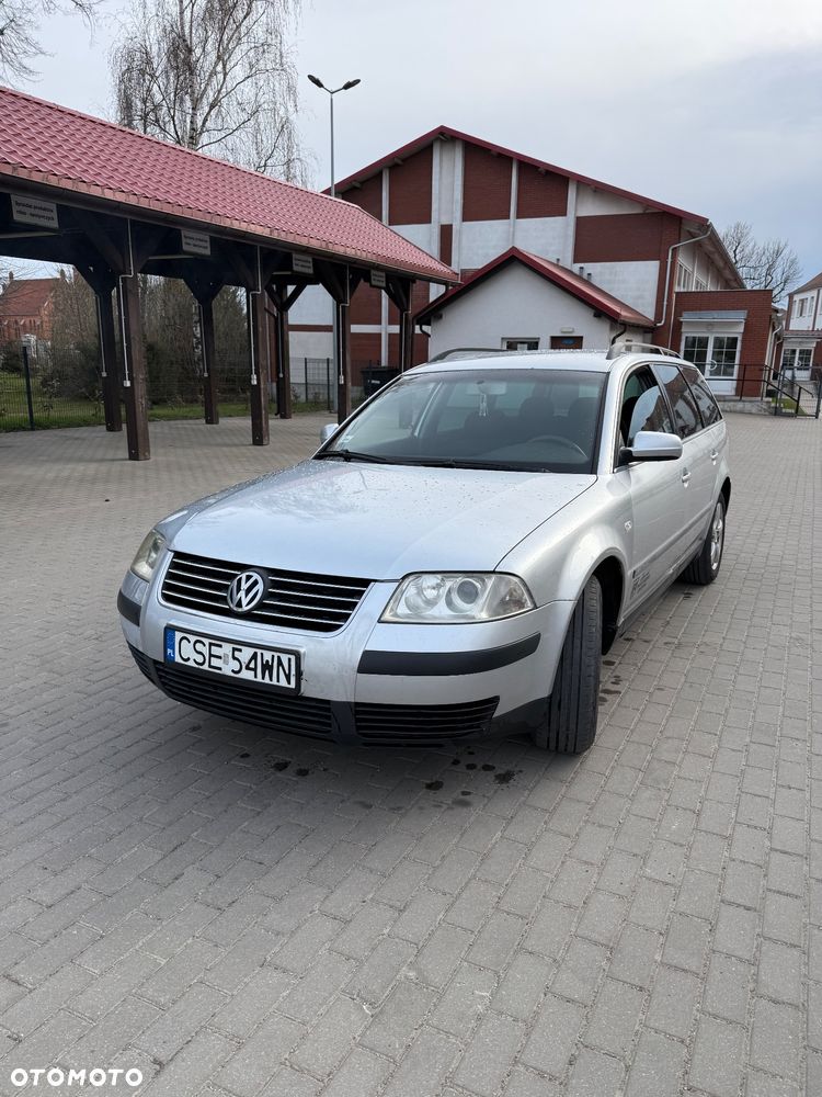 Volkswagen Passat 1.9 TDI Comfortline - 1