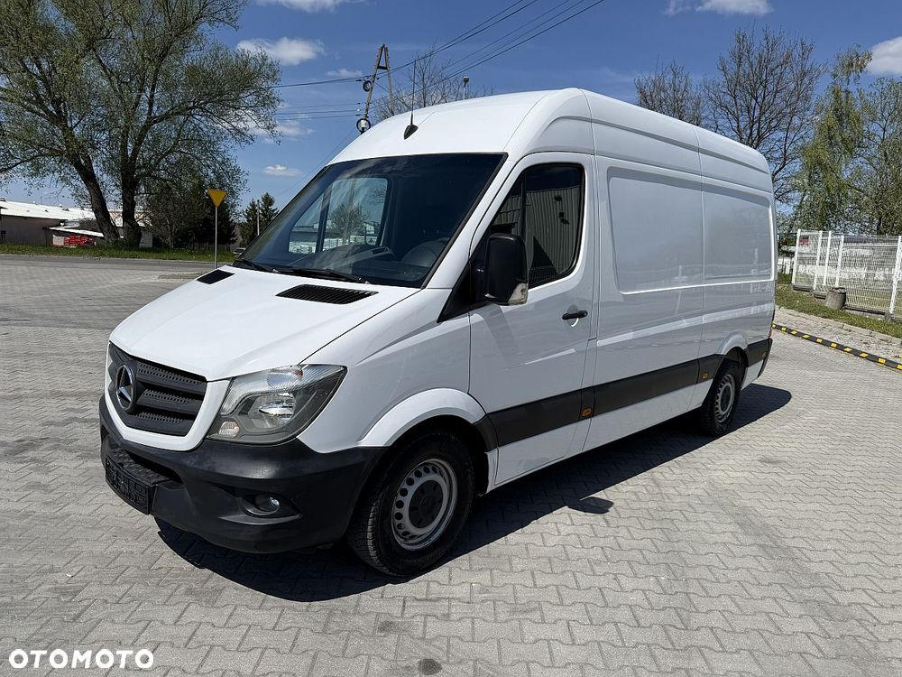 Mercedes-Benz Sprinter - 1