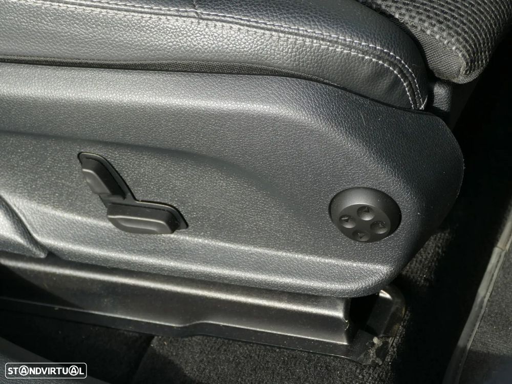 Mercedes-Benz GLC 220 d 4Matic - 33