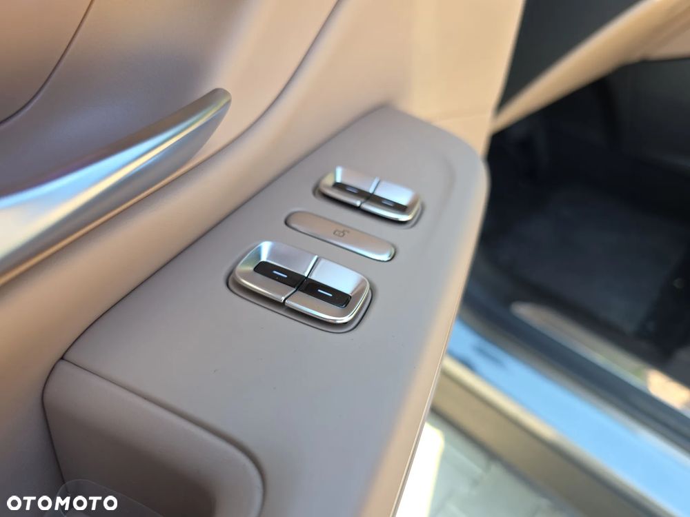 XPeng G9 94.6 kWh AWD Performance - 22